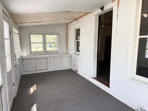 65 6th Avenue S, Motley, MN 56466