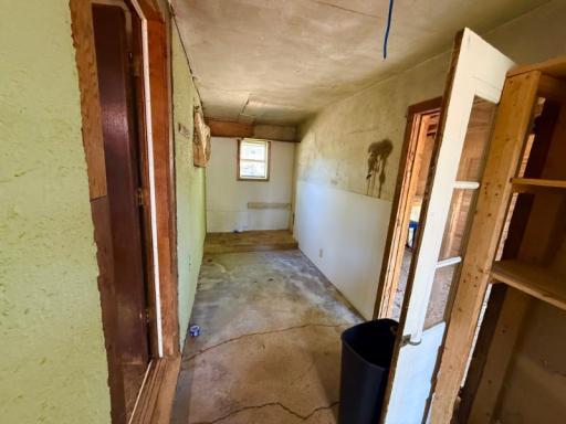 65 6th Avenue S, Motley, MN 56466
