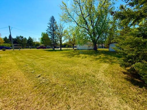 65 6th Avenue S, Motley, MN 56466