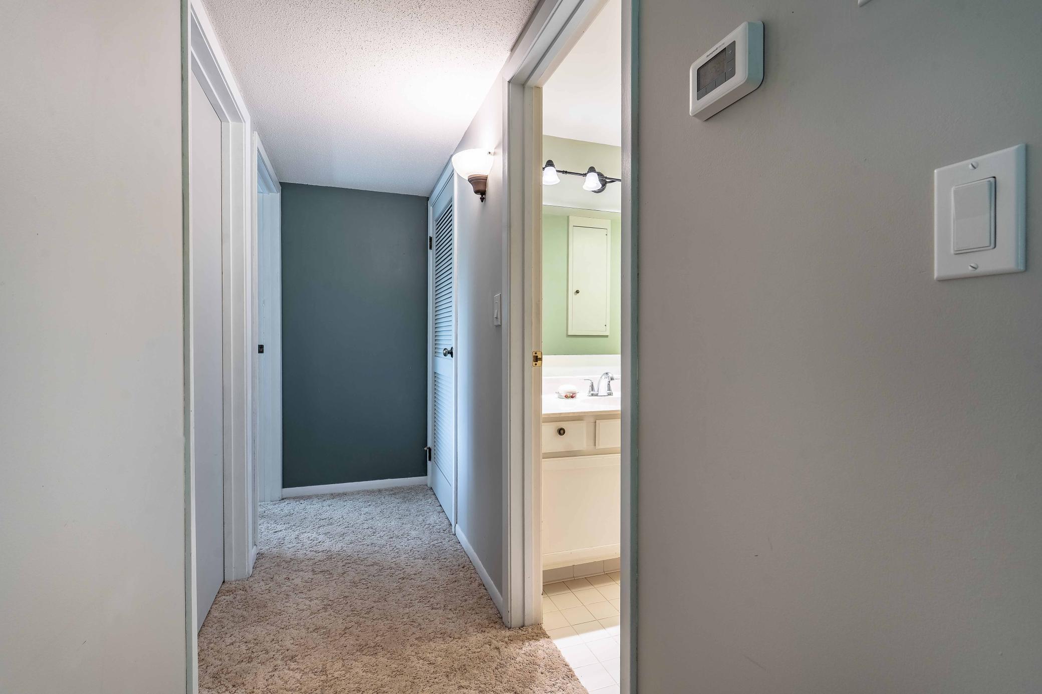hall to bedrooms