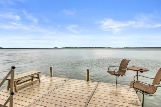 1522 E Shore Drive, Detroit Lakes, MN 56501