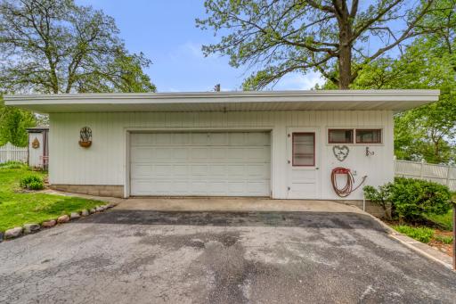 1522 E Shore Drive, Detroit Lakes, MN 56501