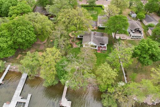 1522 E Shore Drive, Detroit Lakes, MN 56501