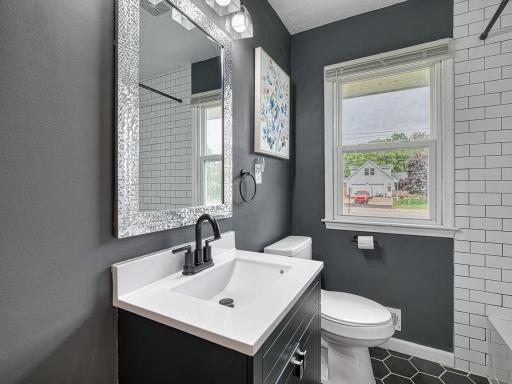 752 109th Avenue NE, Minneapolis, MN 55434