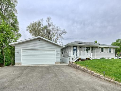 752 109th Avenue NE, Minneapolis, MN 55434