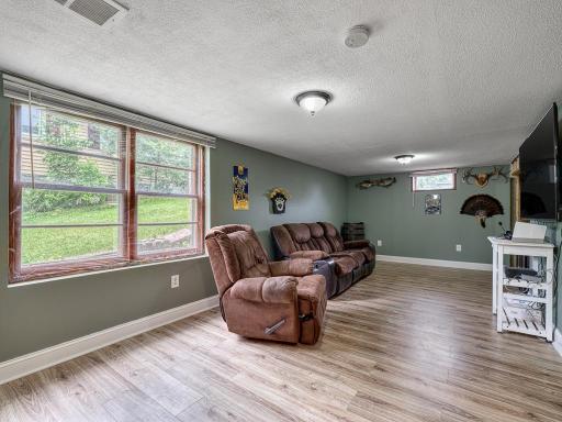 752 109th Avenue NE, Minneapolis, MN 55434