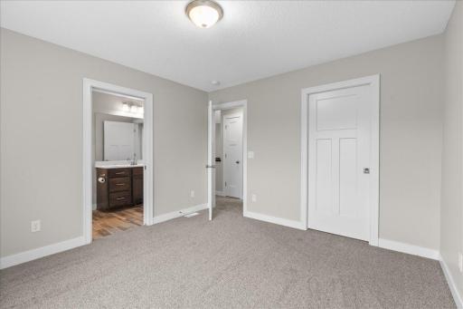 1661 Morning Glory Drive, River Falls, WI 54022