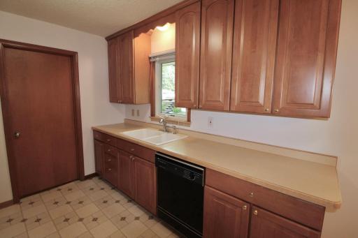 11201 Ewing Avenue S, Bloomington, MN 55431