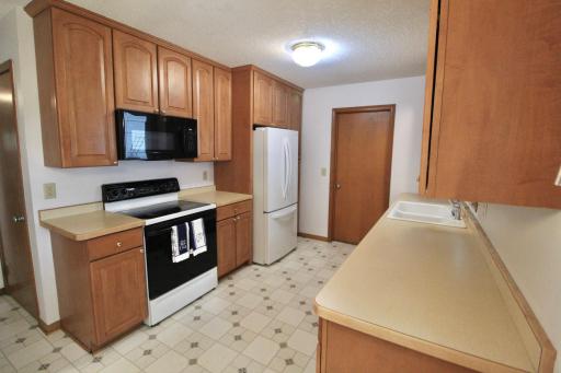11201 Ewing Avenue S, Bloomington, MN 55431
