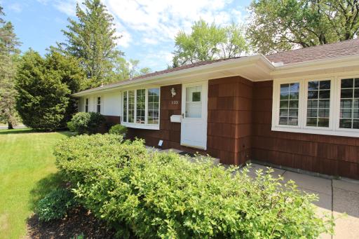 11201 Ewing Avenue S, Bloomington, MN 55431