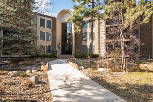 8549 Irwin Road, 325, Bloomington, MN 55437