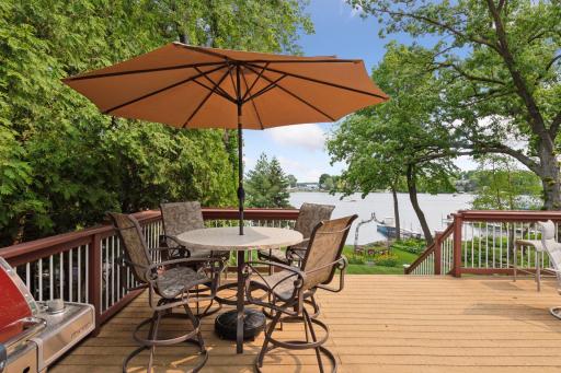 Countless summer barbecues and outdoor dining experiences await youâready to be enjoyed now or just in time for the Fourth of July.