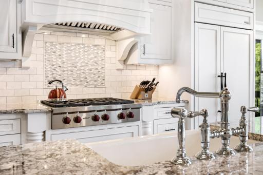 7735 Painted Sky Court, Prior Lake, MN 55372