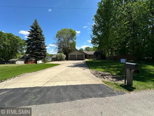 12296 Hart Avenue NW, Annandale, MN 55302