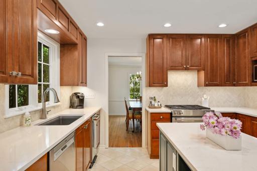 Beautifully updated center island kitchen