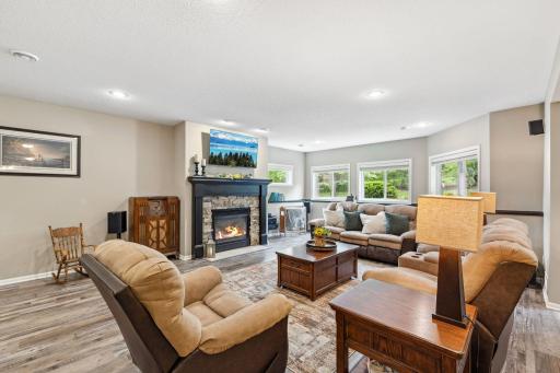 18764 Farmstead Circle, Eden Prairie, MN 55347