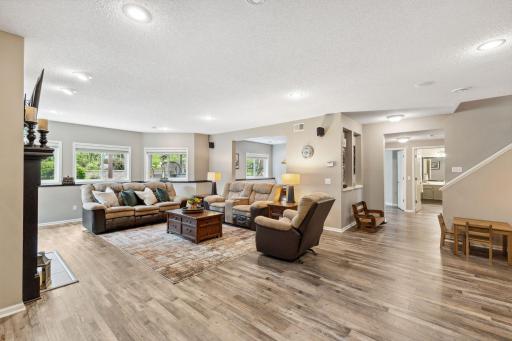 18764 Farmstead Circle, Eden Prairie, MN 55347