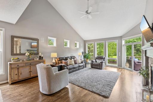 18764 Farmstead Circle, Eden Prairie, MN 55347