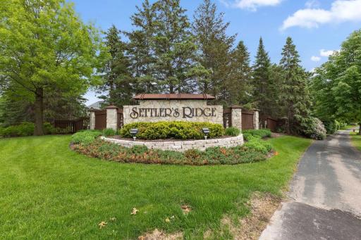 18764 Farmstead Circle, Eden Prairie, MN 55347