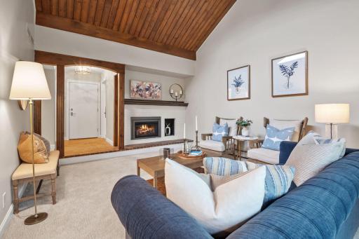 6105 Lincoln Drive, 333, Edina, MN 55436
