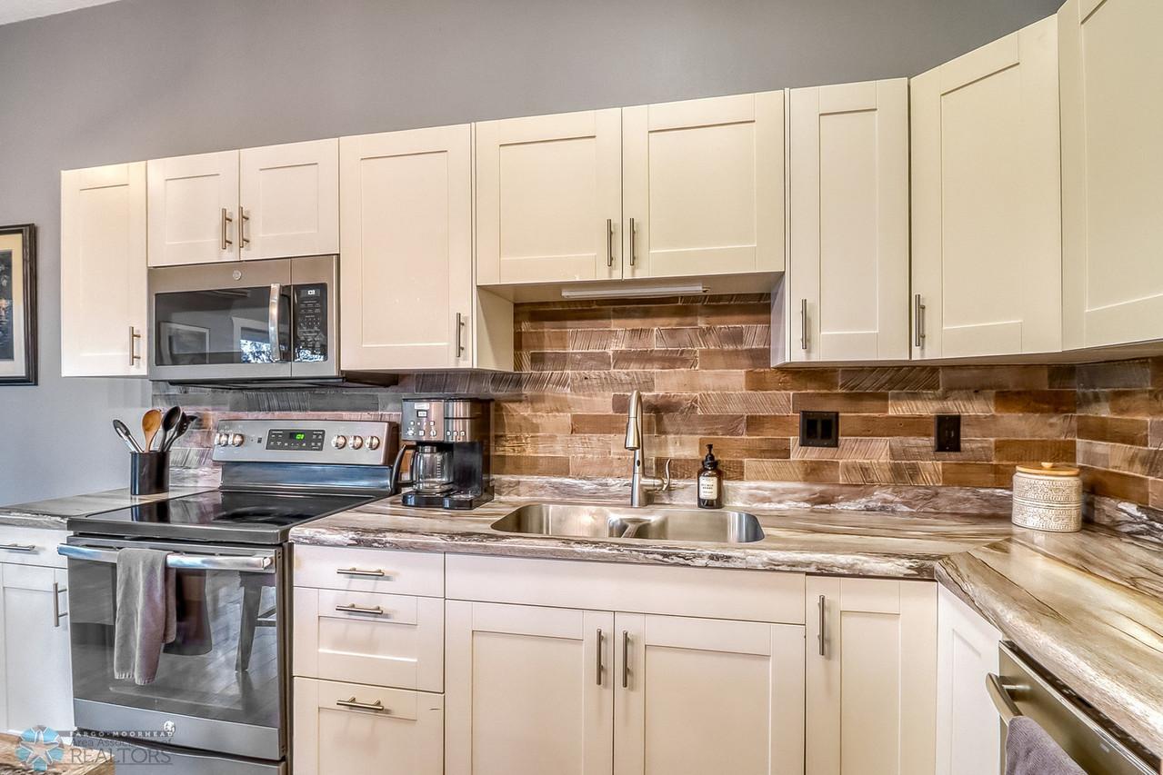 Kitchen1_5-1280.jpg