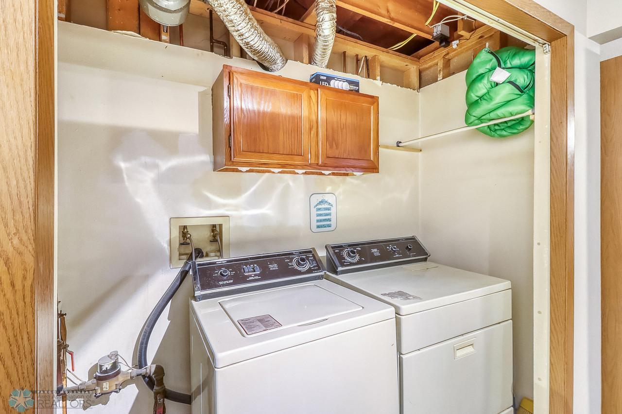 Laundry1_2-1280.jpg