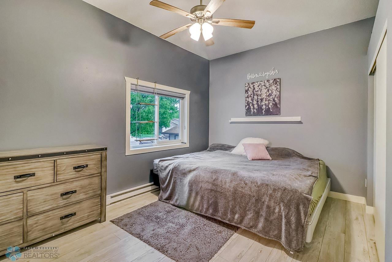 Primary Bedroom1_2-1280.jpg