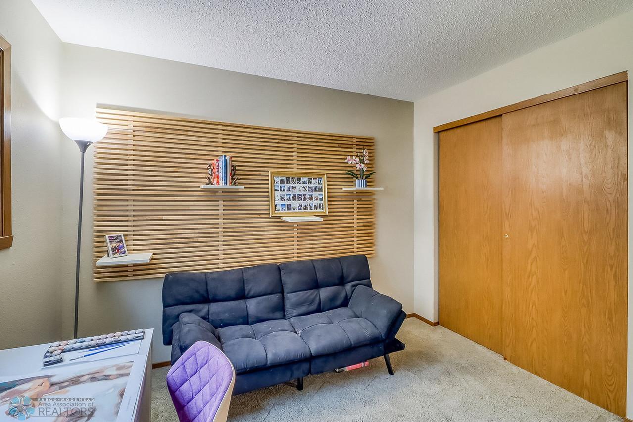 Basement Bedroom2_2-1280.jpg