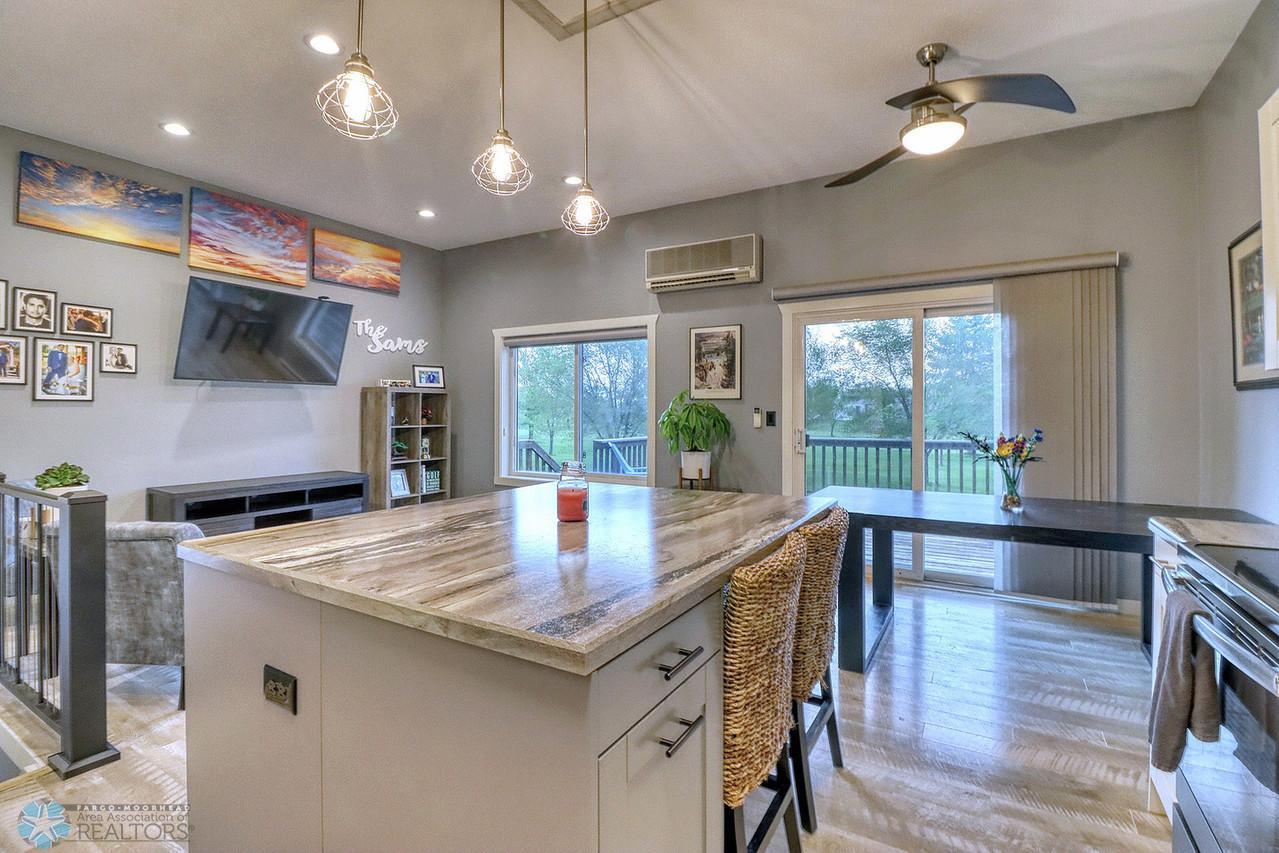 Kitchen1_2-1280.jpg