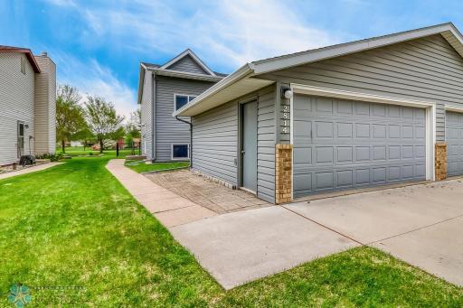 2814 26th Street Circle S, Moorhead, MN 56560