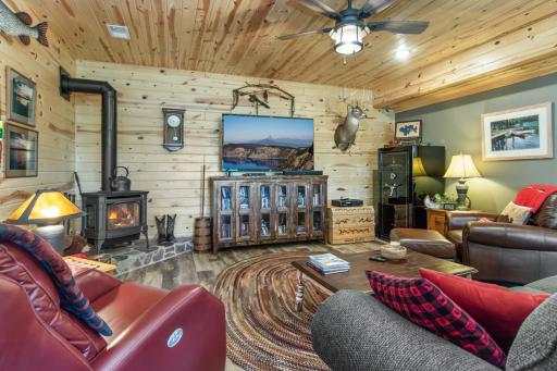 3007 Thoroughfare Drive, Cushing, MN 56443