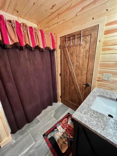 3007 Thoroughfare Drive, Cushing, MN 56443
