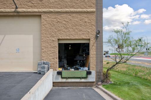 434 Hale Avenue North - Spacecrafting - 0061.jpg