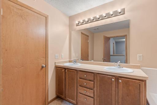 14077 Burgundy Way, 1702, Rosemount, MN 55068
