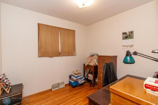 1613 13th Avenue N, Moorhead, MN 56560