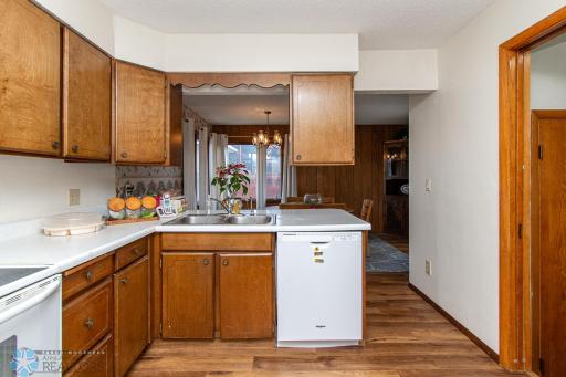 1613 13th Avenue N, Moorhead, MN 56560