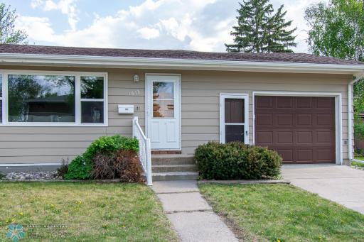 1613 13th Avenue N, Moorhead, MN 56560