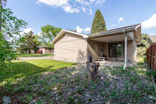 1613 13th Avenue N, Moorhead, MN 56560