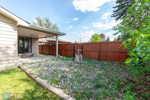 1613 13th Avenue N, Moorhead, MN 56560