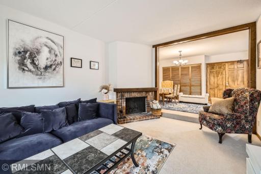 6710 Vernon Ave S 307 - Web Quality - 005 - 06 Living Room.jpg