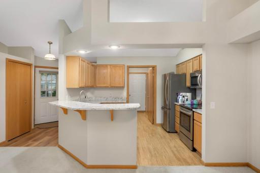 9432 Prairieview Trail N, Champlin, MN 55316