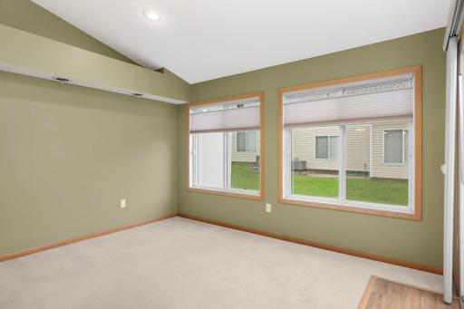 9432 Prairieview Trail N, Champlin, MN 55316