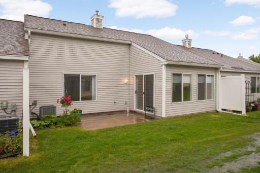 9432 Prairieview Trail N, Champlin, MN 55316