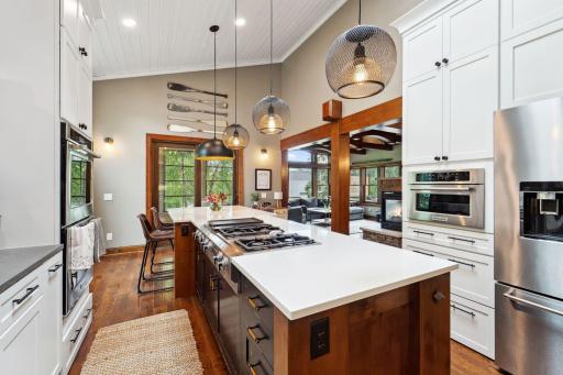 3115 Old County Road, Wayzata, MN 55391