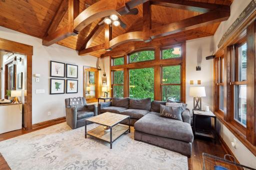 3115 Old County Road, Wayzata, MN 55391
