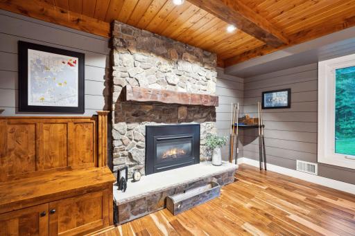 3115 Old County Road, Wayzata, MN 55391