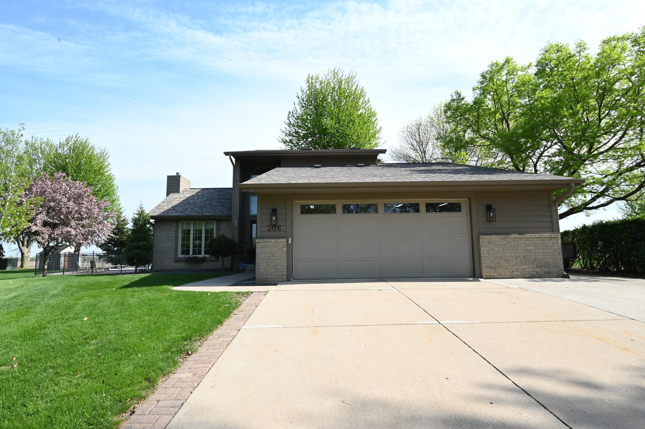 Welcome to this beautiful home with a pool and on the golf course!