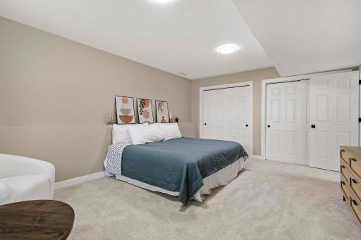 77 Emerson Avenue W, Saint Paul, MN 55118