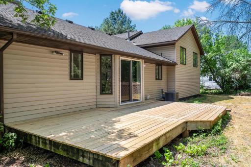 77 Emerson Avenue W, Saint Paul, MN 55118
