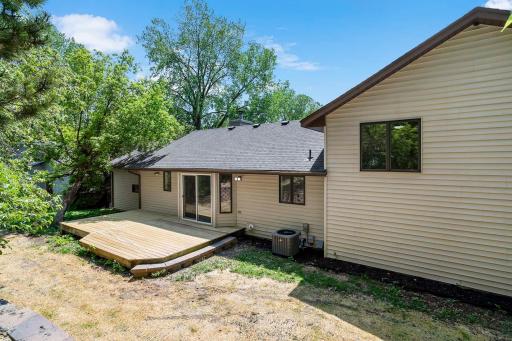 77 Emerson Avenue W, Saint Paul, MN 55118